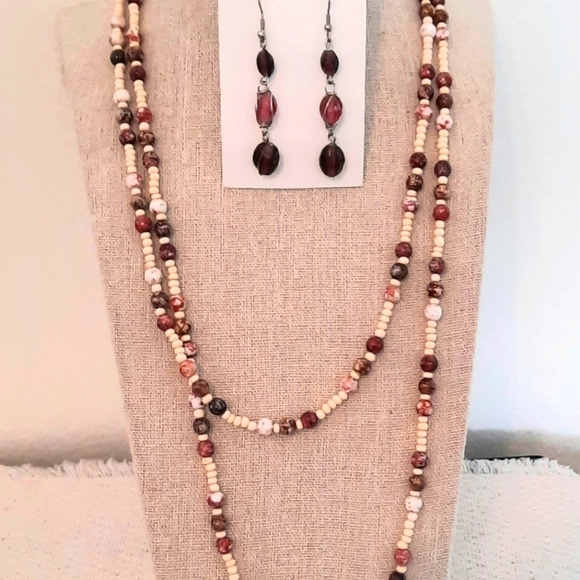 VINTAGE Glass bead NECKLACE  & EARRINGS - Picture 4 of 7